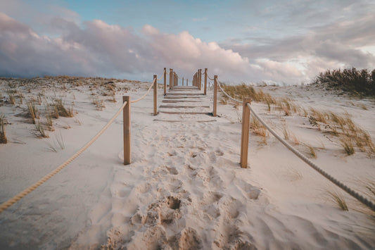 Plage de Seignosse au coucher du soleil, nature sauvage de la côte landaise