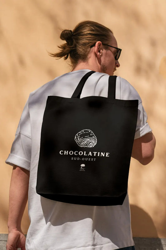 Tote bag recyclé utilisé pour les courses locales