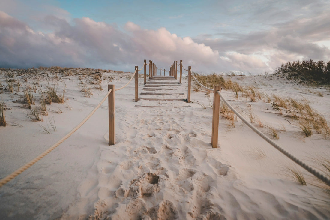 Plage de Seignosse au coucher du soleil, nature sauvage de la côte landaise