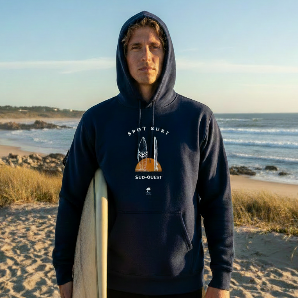 NOS SWEATS À CAPUCHE ECO-RESPONSABLES - Au Fil des Pins