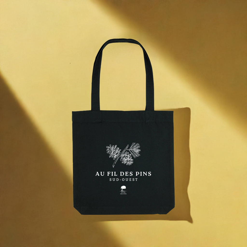 Tote bag noir avec branche de pin – Accessoire éco-responsable